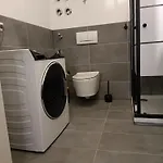 Enzian - Naehe Kapellplatz - Oeffentlicher Parkplatz - Aufzug Appartement
