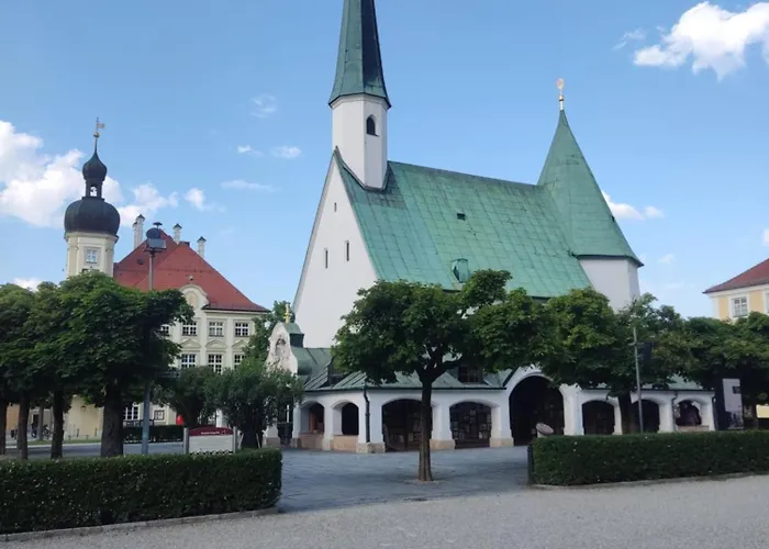Enzian - Naehe Kapellplatz - Oeffentlicher Parkplatz - Aufzug Апартаменты