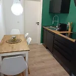 Enzian - Naehe Kapellplatz - Oeffentlicher Parkplatz - Aufzug Apartman *