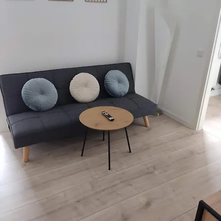 Enzian - Naehe Kapellplatz - Oeffentlicher Parkplatz - Aufzug Appartement